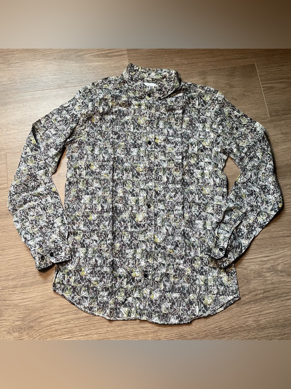 Zara Patterned Long Sleeve Button-Up Blouse - Gray Multi Women’s XL Abstract